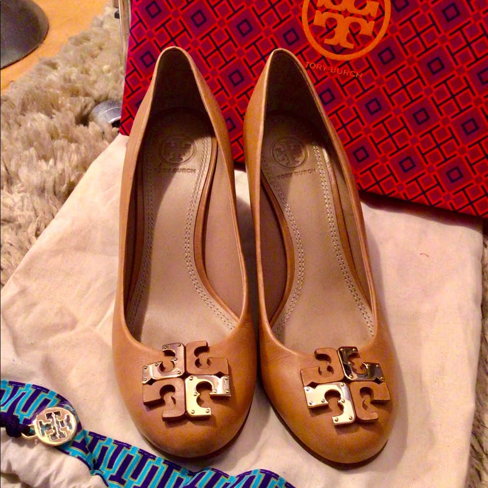 Tory Burch wedge pumps 7.5